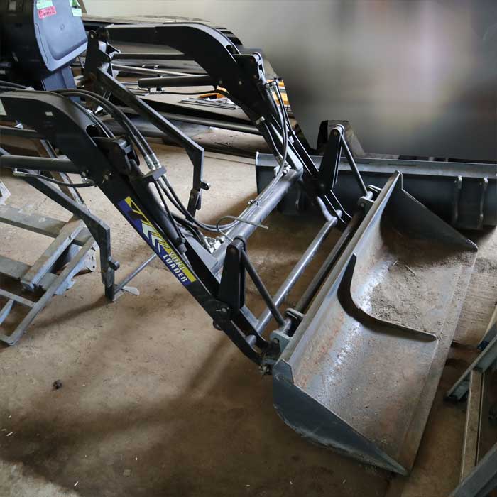 中古｜フロントローダー 三菱農機 アタッチメント付 パレットフォーク 爪付きバケット｜現状渡し｜動産王｜千葉｜引取｜送料別