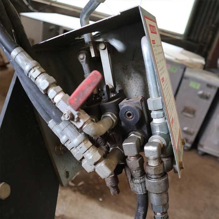 中古｜フロントローダー 三菱農機 アタッチメント付 パレットフォーク 爪付きバケット｜現状渡し｜動産王｜千葉｜引取｜送料別