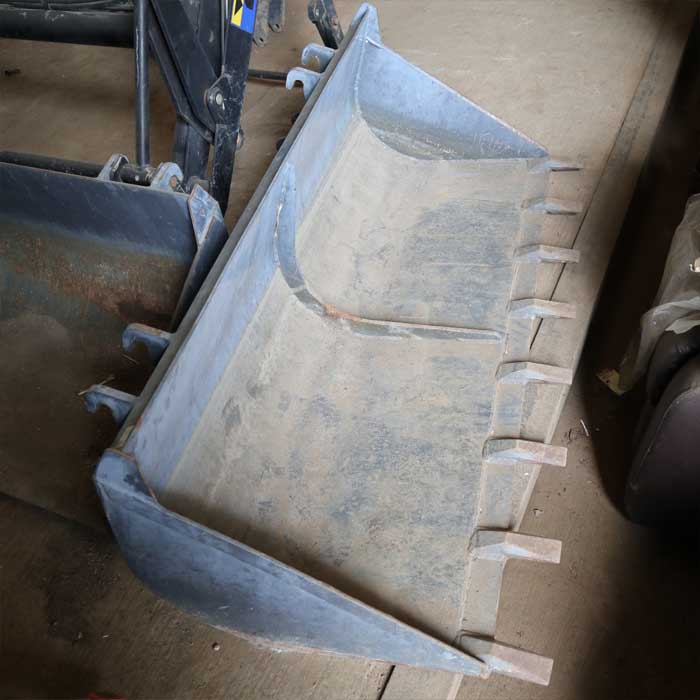 愛知・直接引取り限定】フォークリフト用バケット アタッチメント 中古