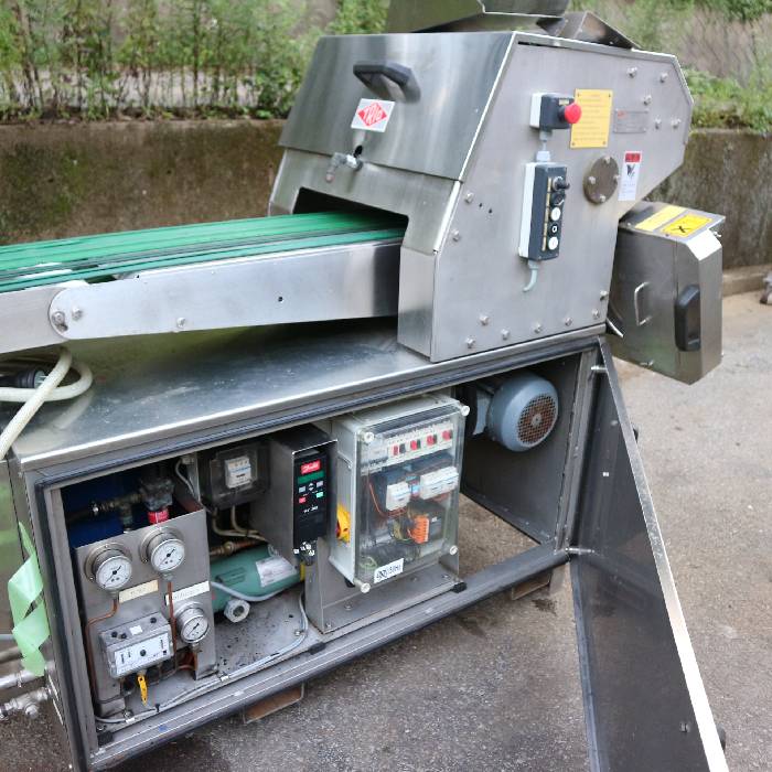 【中古】自動魚皮剥ぎ機 業務用 水産加工機械 バーダー Baader社 TRIO FDS-105 2008年 現状渡し【動産王】千葉☆送料無料