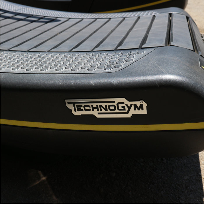 【中古】ランニングマシン テクノジム Skillmill コネクト Wi-Fi対応 自走式 トレッドミル【動産王】千葉☆送料無料