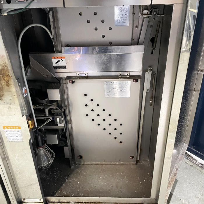 【中古】 自動梱包機 AQ-7M ストラパック 横型水産用 ボディ：ステンレス 【動産王】愛知☆送料無料