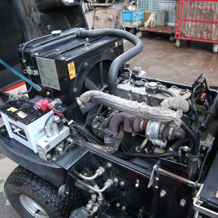 芝刈機 業務用 大型 HR6010 ジャコブセン JACOBSEN 1143.7h エンジン式 軽油 現状渡し｜中古｜動産王｜送料無料｜千葉 中古芝刈機 業務用 大型 HR6010 ジャコブセン JACOBSEN