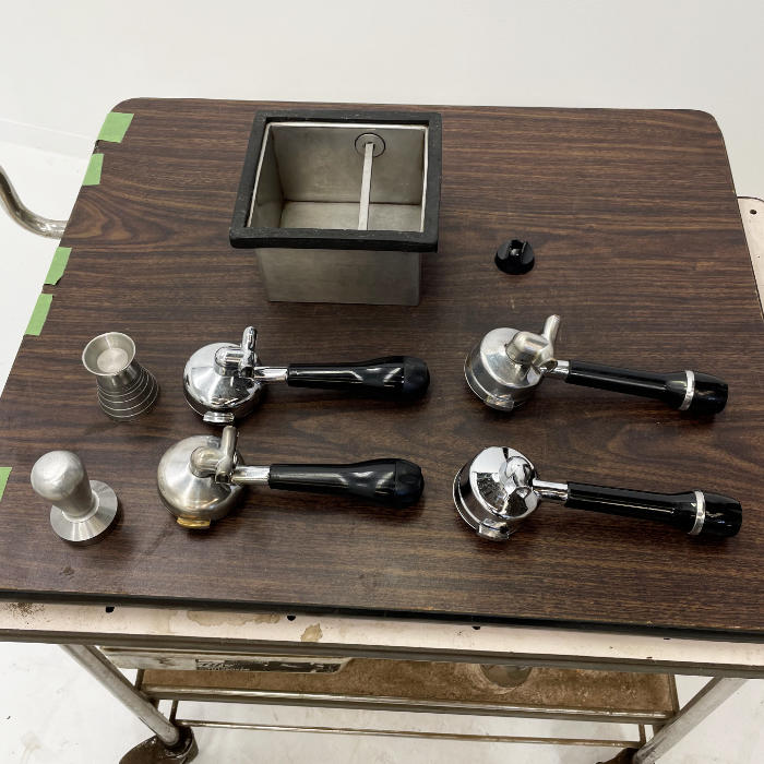 【中古】 チンバリーコーヒーマシン M27RE-DT/2 エフ・エム・アイ 2015年 コーヒーマシン 業務用 【動産王】千葉☆送料無料