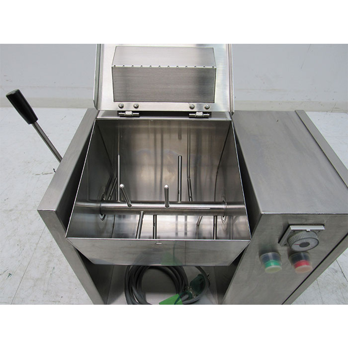 【中古】押出し式製麺機 めんつる312 富士工業所 2016年 コンプレッサー 2kgミキサー付属 専用釜 都市ガス【動産王】仙台☆送料無料