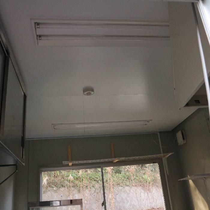 【中古】キッチンプレハブ 2坪 三協フロンティア ユニットハウス 店舗 厨房 グリドル/製氷機/ホットショーケース【動産王】千葉☆送料無料