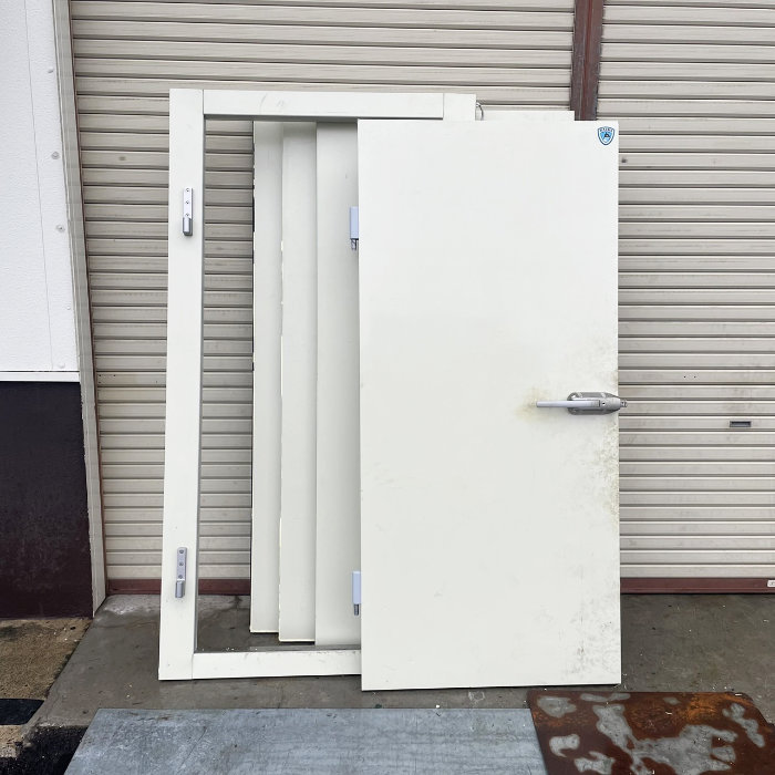 中古】 プレハブ冷蔵庫 DP410D-19 大和冷機 ダイキン 2020年式 1坪 中古】 プレハブ冷蔵庫 DP410D-19 大和冷機 ダイキン 2020年式 1坪