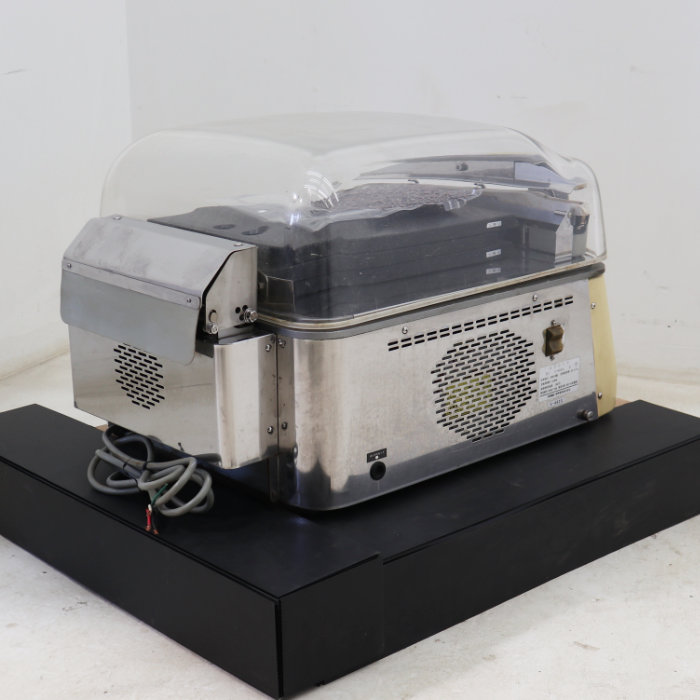 真空包装機 TOSEI　TOSPACK　V-492G　稼働品　中古　動作確認済　 中古】 東静 真空包装機 トスパック V-492G タッチパネル 包装機 2009