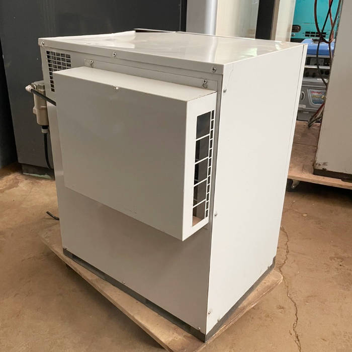 【中古】コンプレッサー CFP07C-8.5D アネスト岩田 オイルフリースクロール 2013年 ANEST IWATA【動産王】千葉☆送料無料