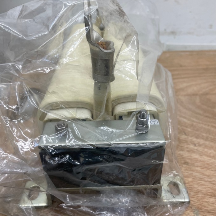 【新品】インバータ FR-A840-132K-1 三菱電機 2020年 未使用品【動産王】富山☆送料無料