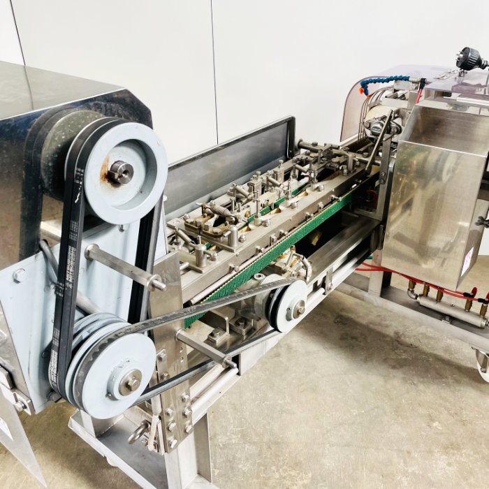 中古】 裁割機 ヘッドカッター連動フィレーマシン TOYO-167-F 東洋水産