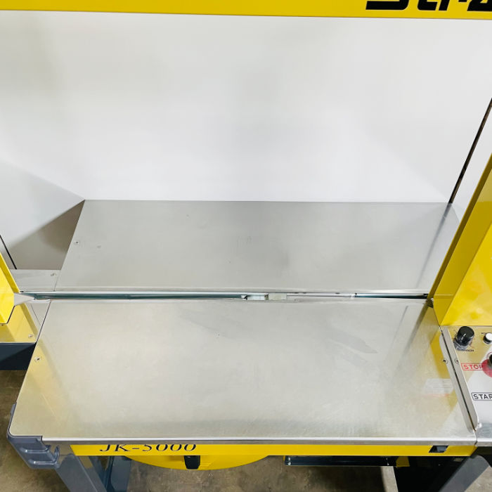 【中古】 自動梱包機 JK-5000 StraPack/ストラパック 2018年 エコノミー型 梱包最大寸法:約800mm×約500ｍｍ 【動産王】北海道★引取限定