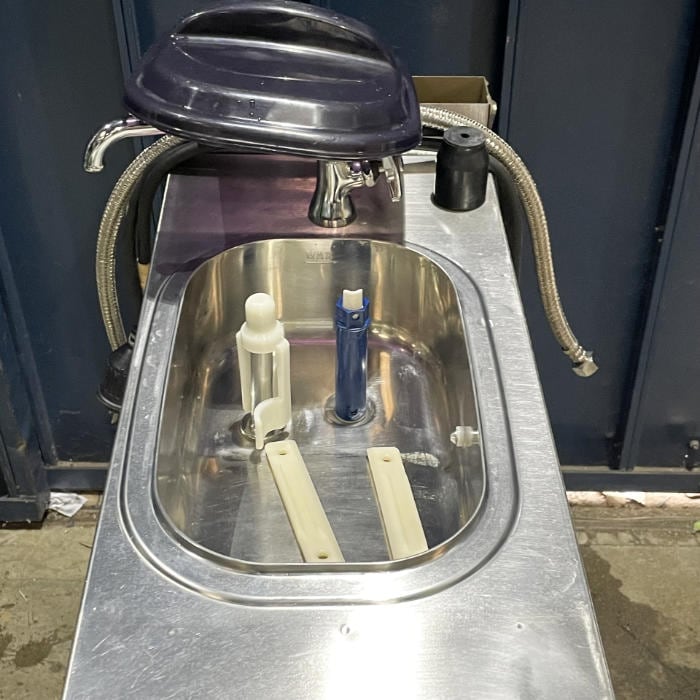 【中古】 ソフトクリームマシン NA-9424AE 日世 2017年製 【動産王】愛知☆送料無料