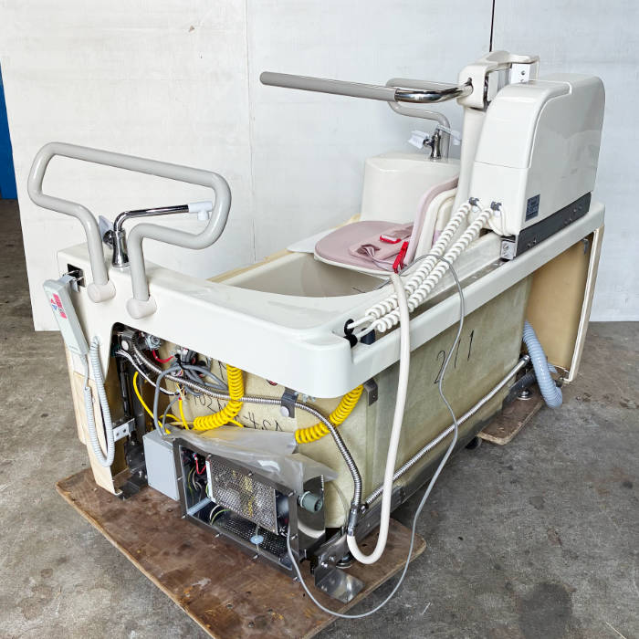 中古｜パーソナルケア浴槽 酒井医療 バンシーI PN-310AC 2024年 ひのき柄 両サイド手すり付 ｜動産王｜愛知｜送料無料