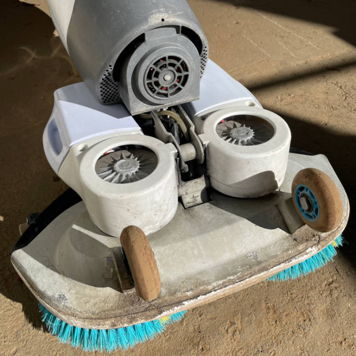 【中古】 床洗浄機 くうかん i-mop XL 自動床面洗浄機 【動産王】千葉☆送料無料