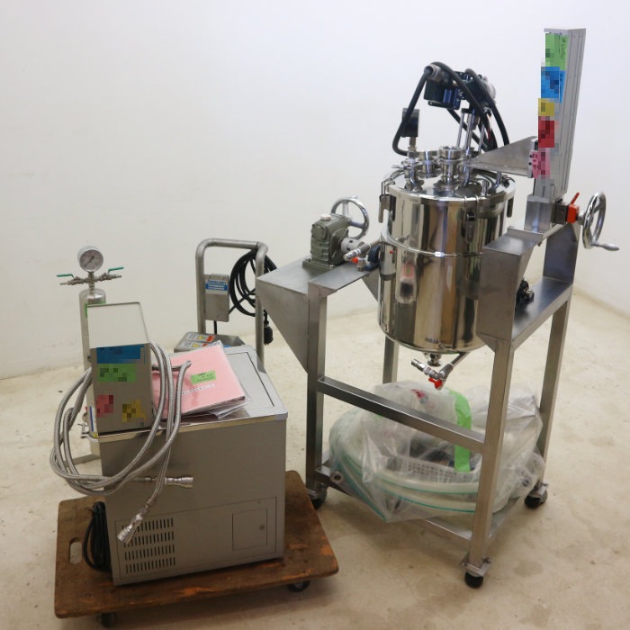 【中古】 卓上型低温恒温水槽システム TRL-11L トーマス科学 試薬の調整 醗酵槽 反応槽 外部循環式 2020年 【動産王】千葉☆送料無料｜Low Temperature/Refrigerated