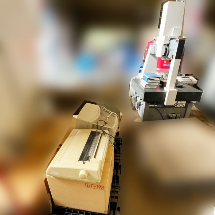 中古| 三次元測定機 XYZAX VF600A 東京精密 通電確認済 1995年 (検:ミツトヨ 3次元 測定器)|動産王|千葉|引取|送料別