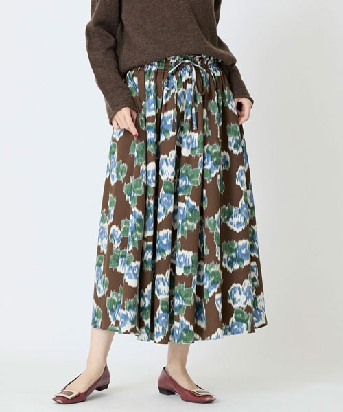 アムンゼンフラワープリントスカート