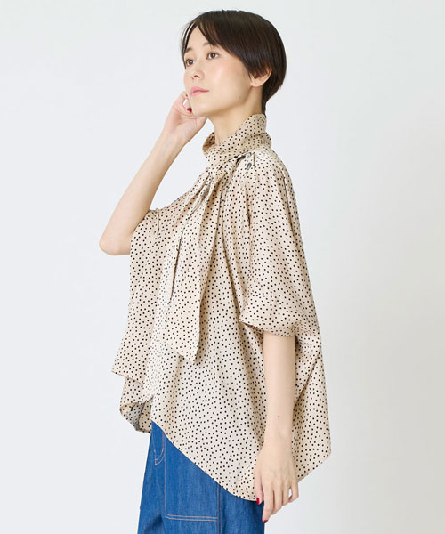 シルデューサテンドットブラウス