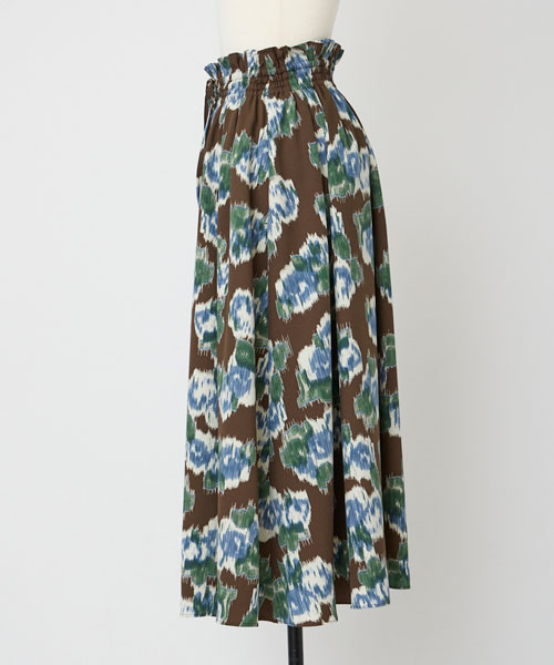 アムンゼンフラワープリントスカート