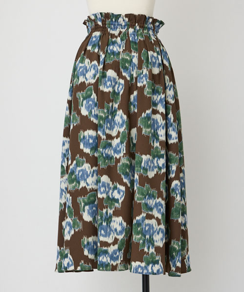アムンゼンフラワープリントスカート