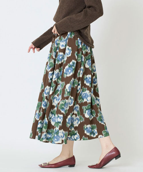 アムンゼンフラワープリントスカート