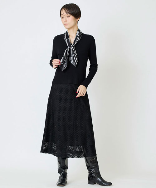 シャイニーラッセルレーススカート