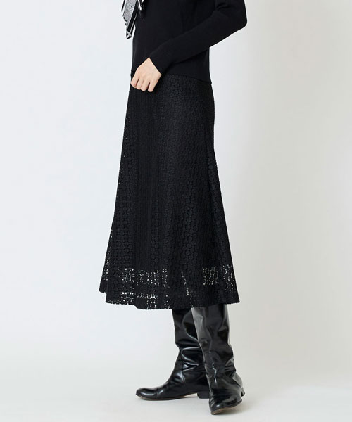 シャイニーラッセルレーススカート