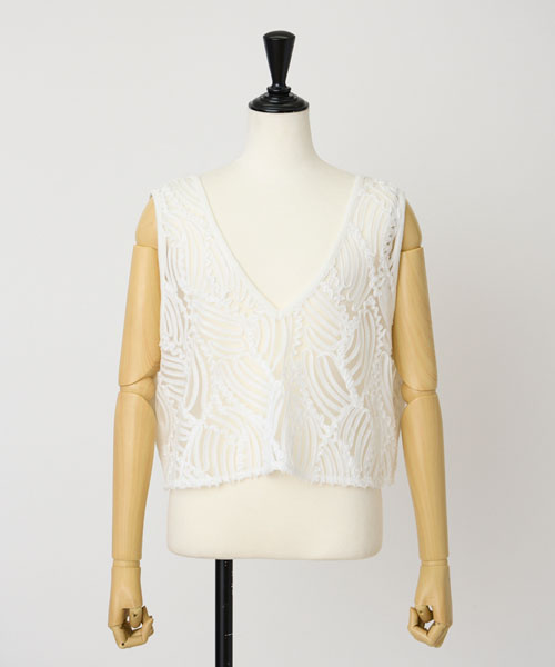 テープレース×ニットベスト