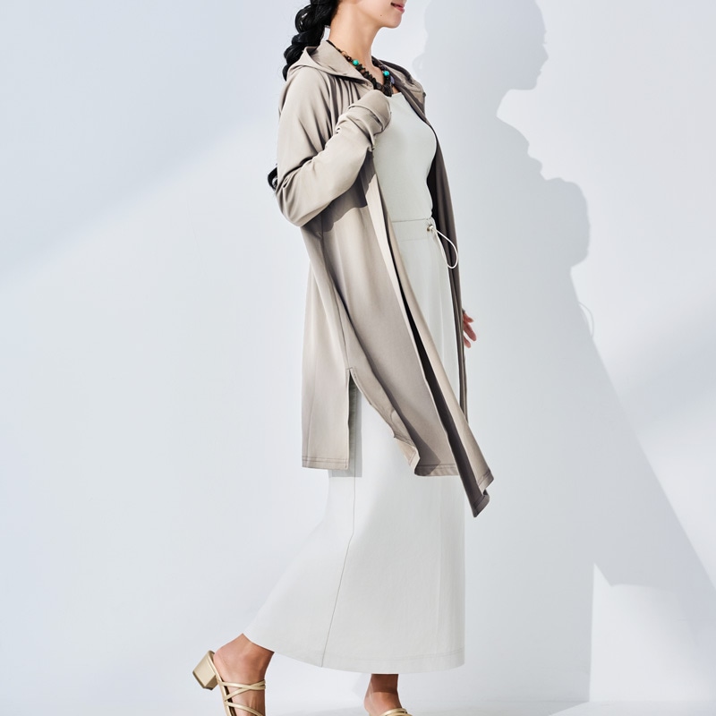 【近赤外線と紫外線をともにカットする】マジック3WAYフード付きロングカーディガン　Trubeaute(R)（トゥルーボーテ）　グレージュ