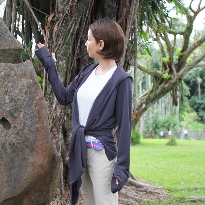 【近赤外線と紫外線をともにカットする】マジック3WAYフード付きロングカーディガン　Trubeaute(R)（トゥルーボーテ）　グレー