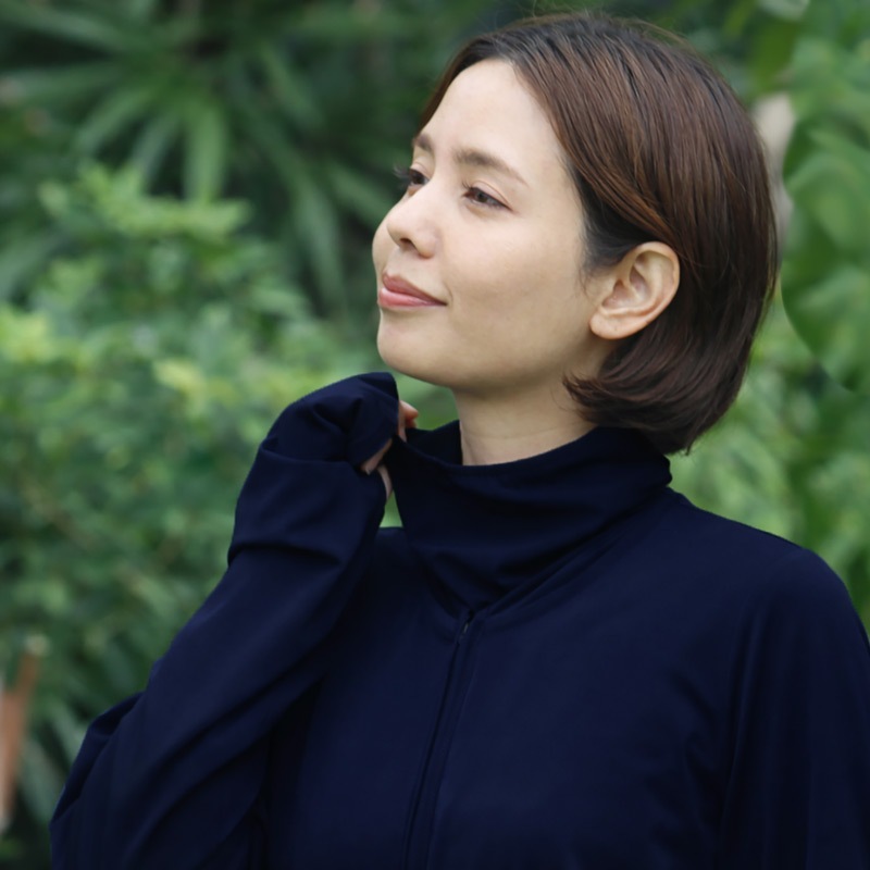 【近赤外線と紫外線をともにカットする】マジック3WAYフード付きロングカーディガン　Trubeaute(R)（トゥルーボーテ）ネイビー