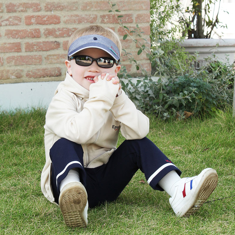 お品切れ【デザイナーこだわりの1枚】　キッズ用ＵＶカットパーフェクトパーカー　紫外線対策