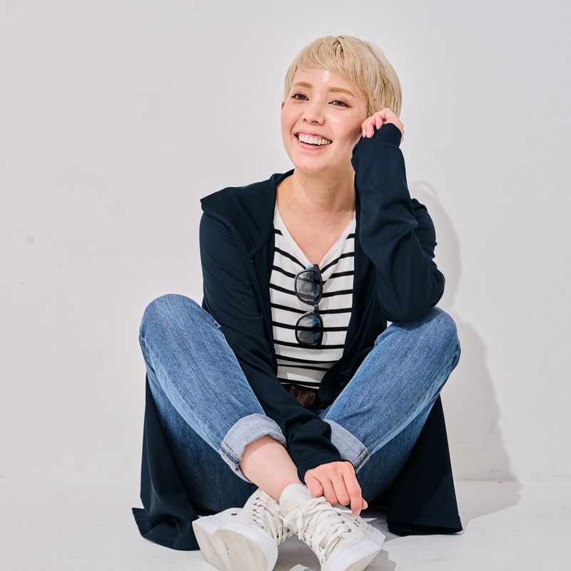 【近赤外線と紫外線をともにカットする】マジック3WAYフード付きロングカーディガン　Trubeaute(R)（トゥルーボーテ）グレージュ