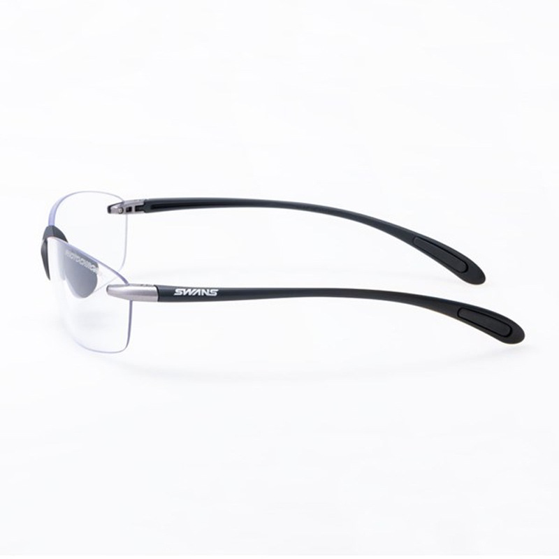 大人用UVカットサングラス　Airless-Leaf fit　調光レンズ　日本製SWANS　眼の紫外線対策