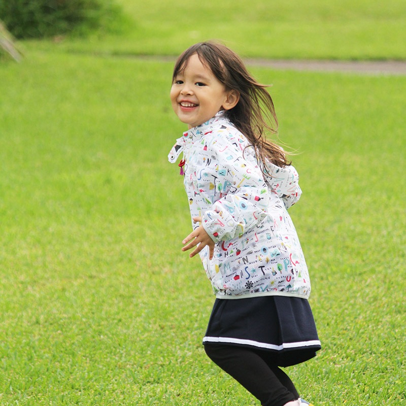 【子供用】　サンブロックＵＶメッシュパーカー　アルファベット　紫外線対策　