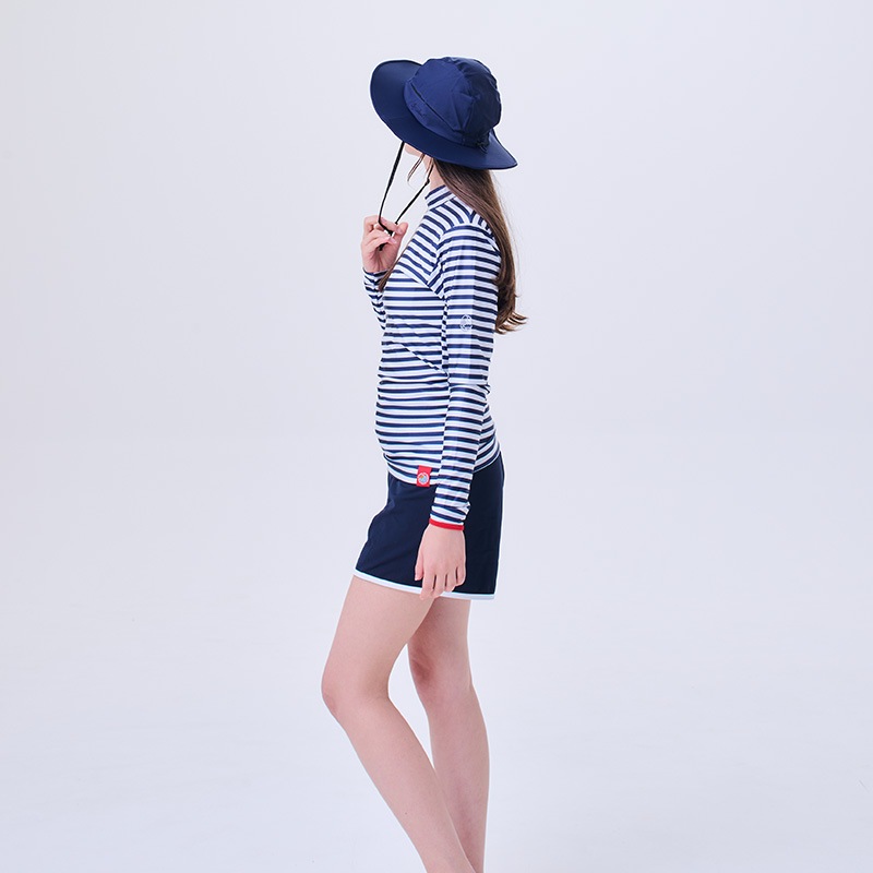 【綺麗に見える！】　マリンストライプUVラッシュガード　紫外線対策