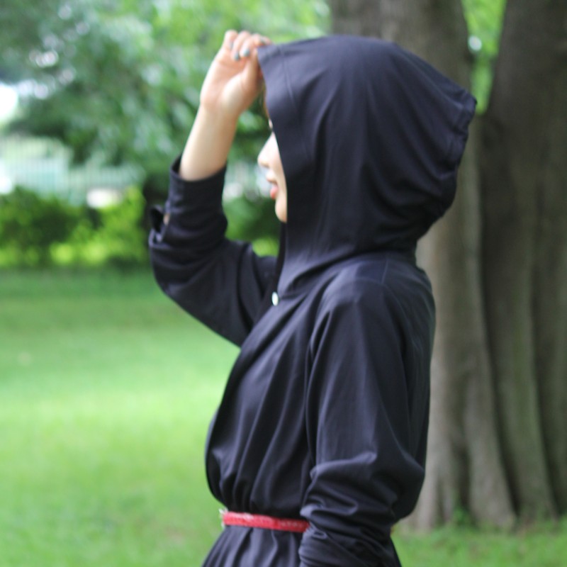 マジックフードひんやりUVカーデ　近赤外線＆紫外線カットアウター　Trubeaute使用