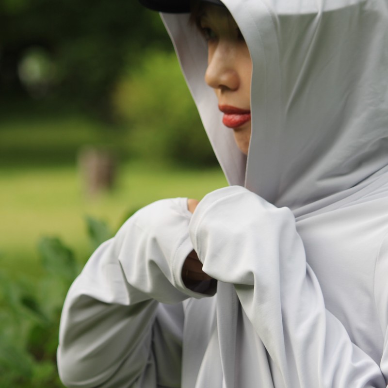 マジックフードひんやりUVカーデ　近赤外線＆紫外線カットアウター　Trubeaute使用