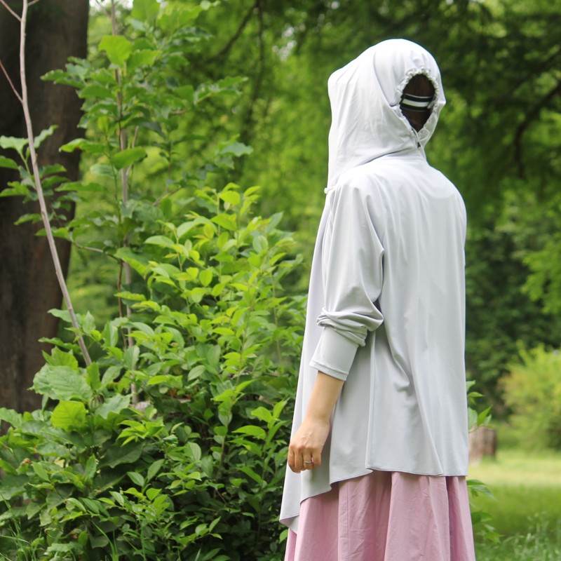 マジックフードひんやりUVカーデ　近赤外線＆紫外線カットアウター　Trubeaute使用