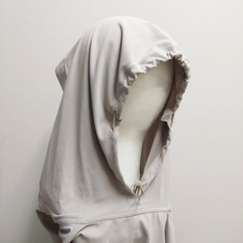 マジックフードひんやりUVカーデ　近赤外線＆紫外線カットアウター　Trubeaute使用