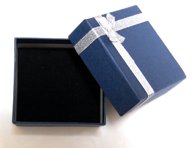 PK004 アクセサリー化粧箱　リング、ピアス、ブローチ、ネックレス用に