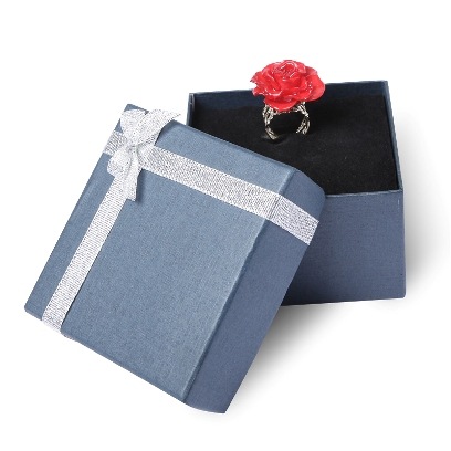 UVT03-03　薔薇の透かし柄リング