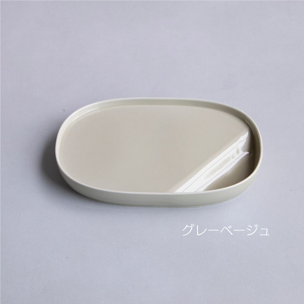 suzuri プレートオーバル すずり KIKIME 硯 波佐見焼 波佐見 皿 食器 陶器 書道 プレート ワンプレート ランチプレート 仕切り しょうゆ皿 タレ皿 醤油皿 薬味皿 刺身皿 食洗機 電子レンジ可 かわいい オシャレ 日本製 和洋折衷 ギフト プレゼント