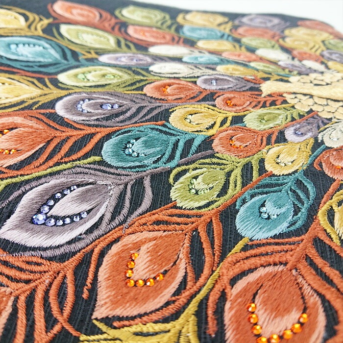 名古屋帯　孔雀　相良刺繍　九寸　正絹 衿秀 公式 帯 名古屋帯 おび 九寸 仕立て上がり 孔雀 黒 刺繍