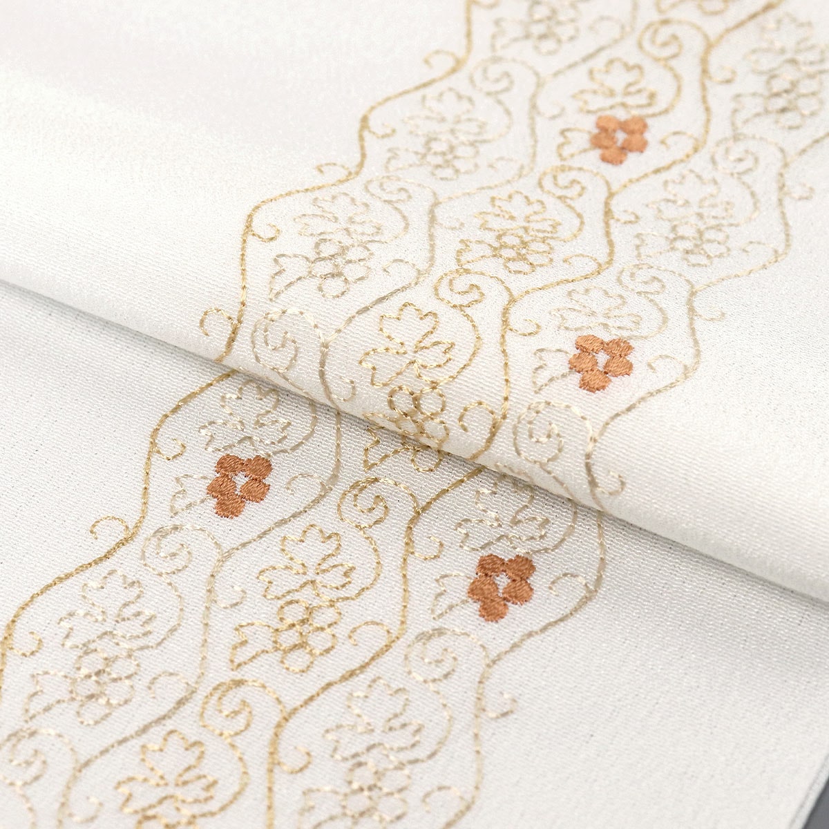 ★新作入荷！はんなり京の色『京都　衿秀』豪華刺繍豪華半衿【白地・レモン色刺繍】 ☆新作入荷！はんなり京の色『京都 衿秀』豪華刺繍豪華半衿【白地