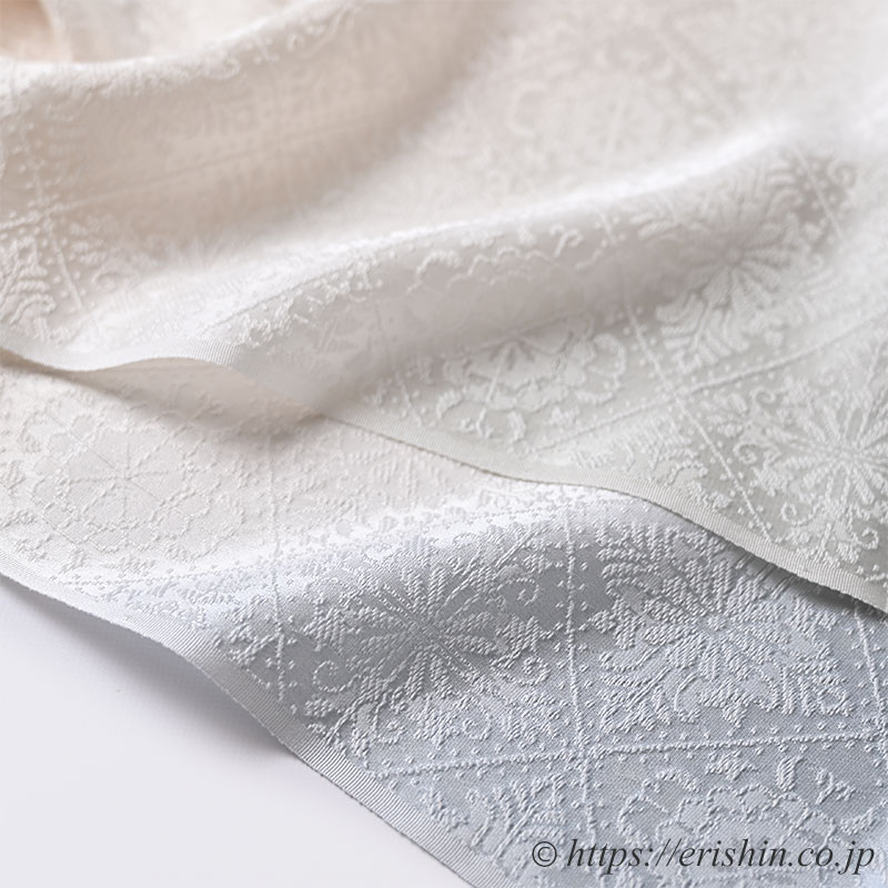 帯揚げ(華紋詰襷文/卯の花色に水浅葱色と蕎麦切色)