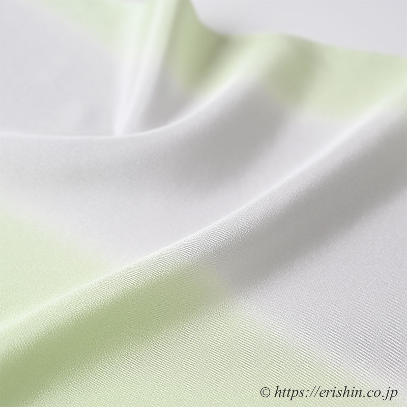 帯揚げ（斜め縞暈し/薄藤色×若菜色）