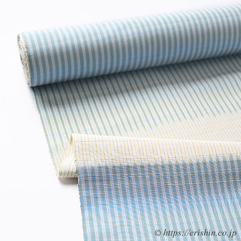 芝崎圭一　座繰紬（絣・多色暈し段/鳥の子色に薄花色のさざ波段）