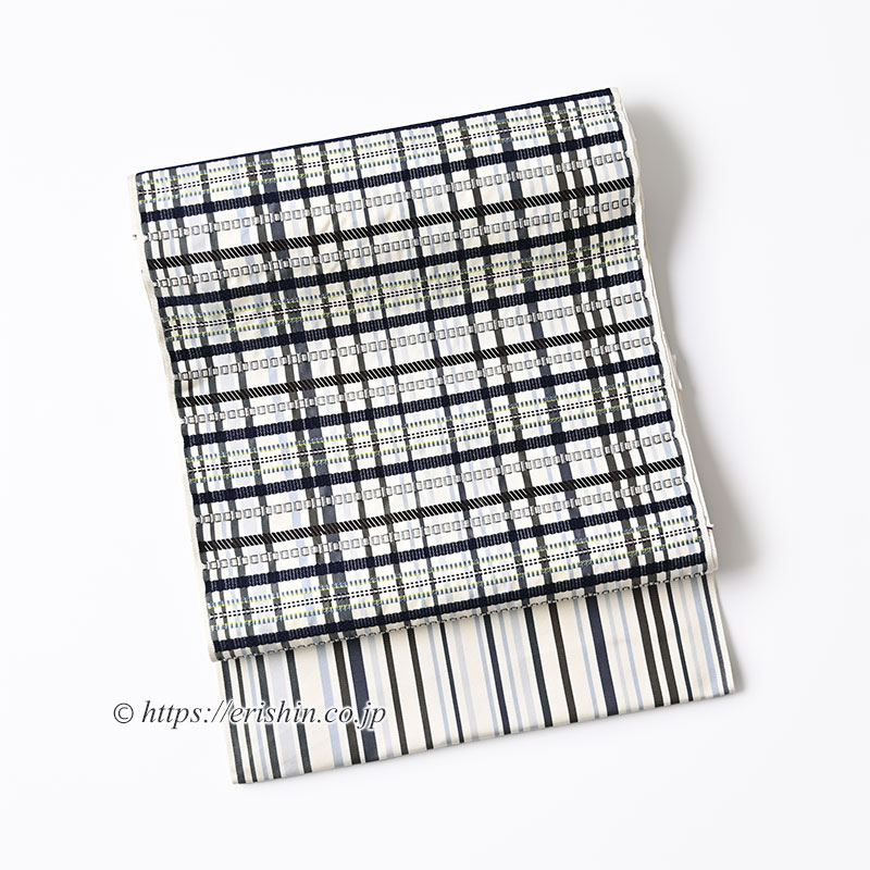 [極美品] 紅型　名古屋帯　正絹　白　紺　梅　紅葉　唐草　洒落帯　カジュアル 極美品] 紅型 名古屋帯 正絹 白 紺 梅 紅葉 唐草 洒落帯 カジュアル 極